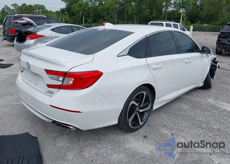2019 Honda Accord Sport 2.0T z USA, uszkodzony, nr VIN 1HGCV2E38KA008441